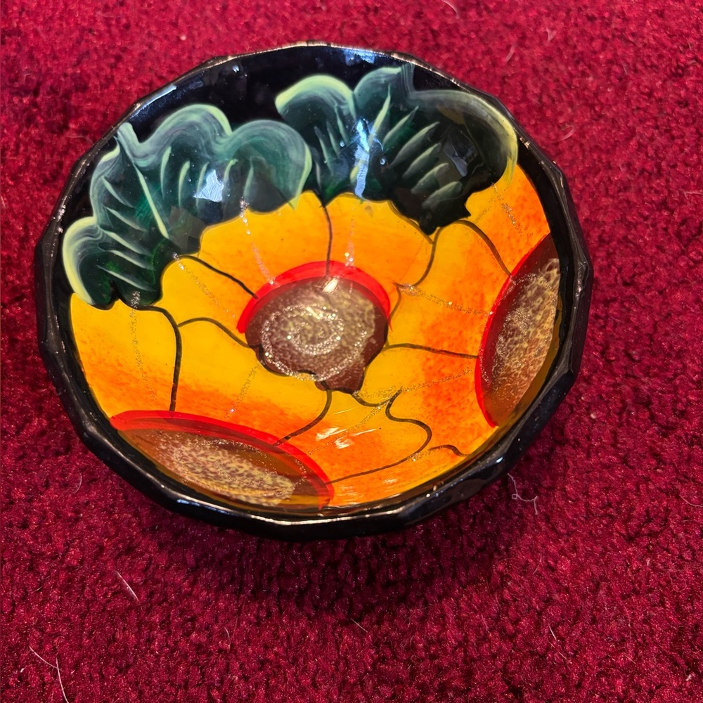 ARTISAN CRAFTED FLOWER POTTERY FOOTED BOWL EUC